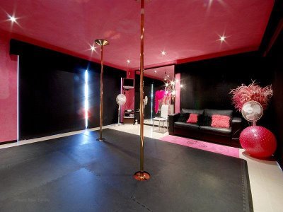 Pole dancing may be your hobby, but it shouldn't be featured in your home's listing pictures!