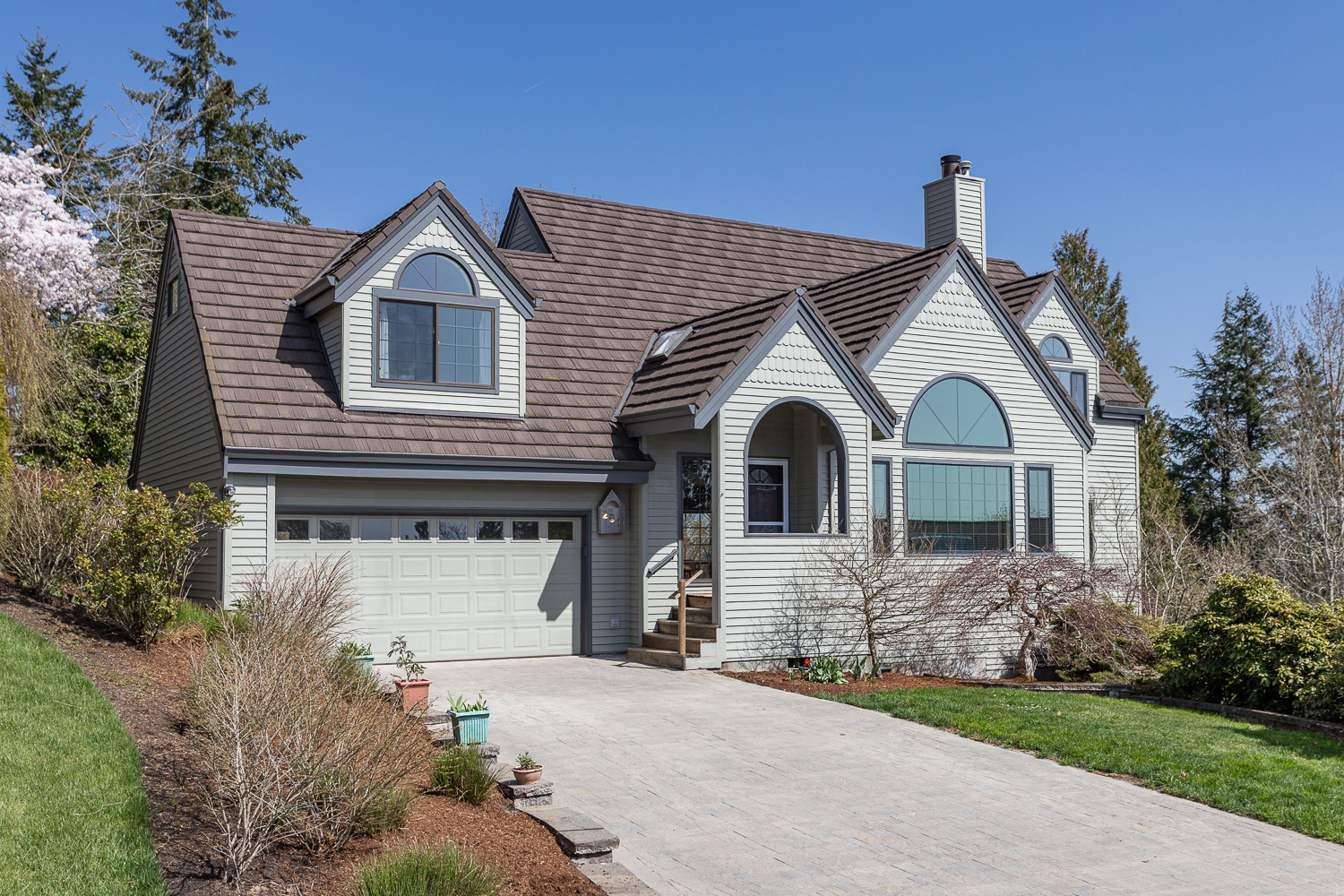 SOLD for $782,000! 2911 SW Orchard Hill Pl., Lake Oswego, 97035