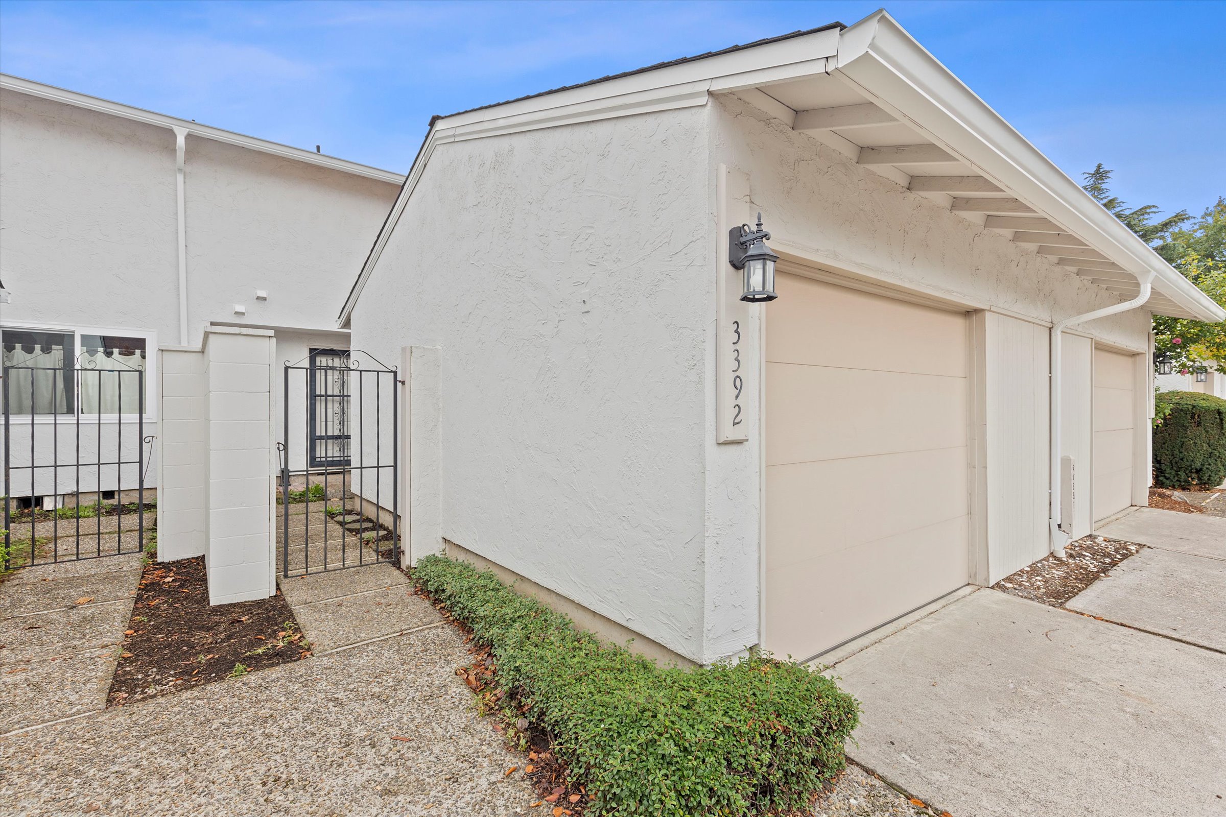 Now Available! 3392 NE 29th St, Gresham. Offered for $237,000